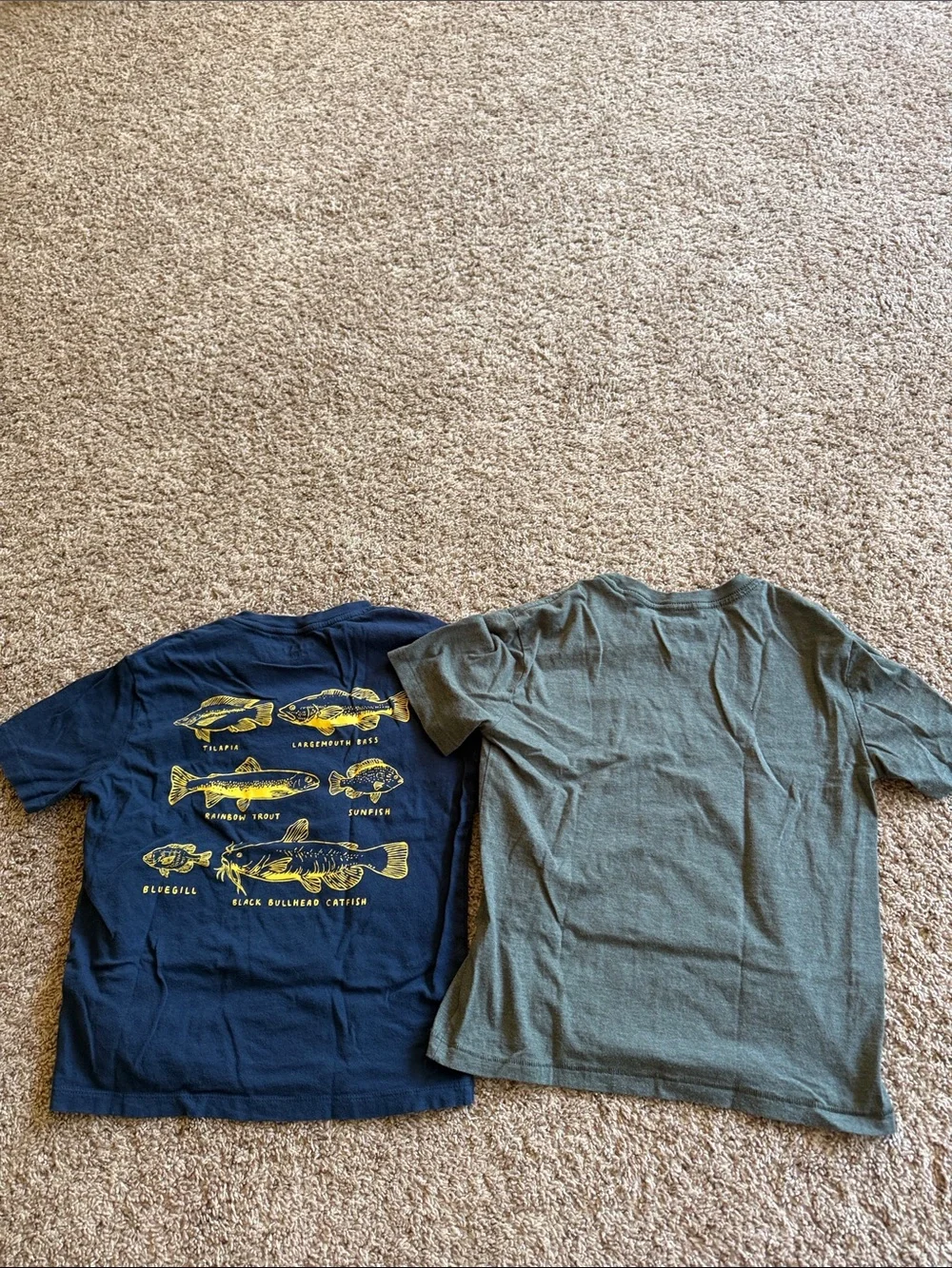 Old Navy bundle of two tees size 8